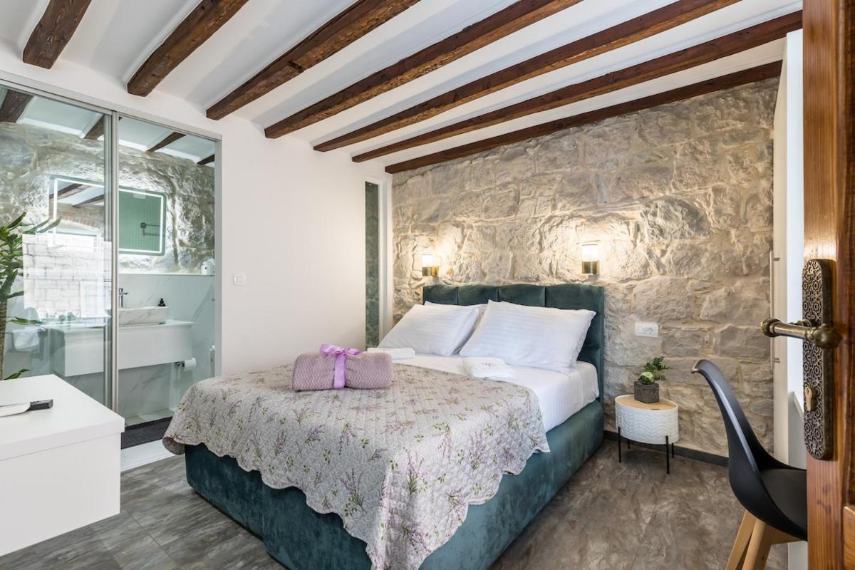 Bonbon Old Town Private En-Suite Room 스플리트 외부 사진